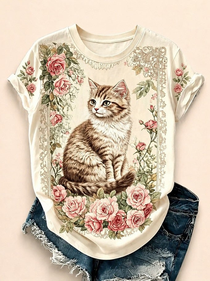 Gartenkatze zwischen Rosen – Naturgeschichte Baumwoll-T-Shirt